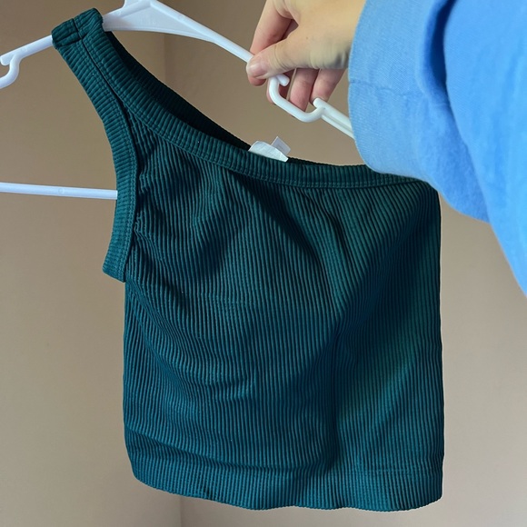 One shoulder top in a blue/green color - Picture 3 of 3